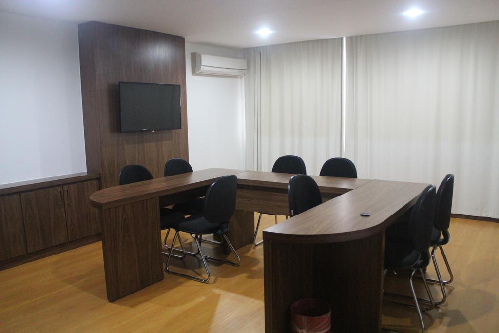 프라티 호텔 리냐리스 외부 사진